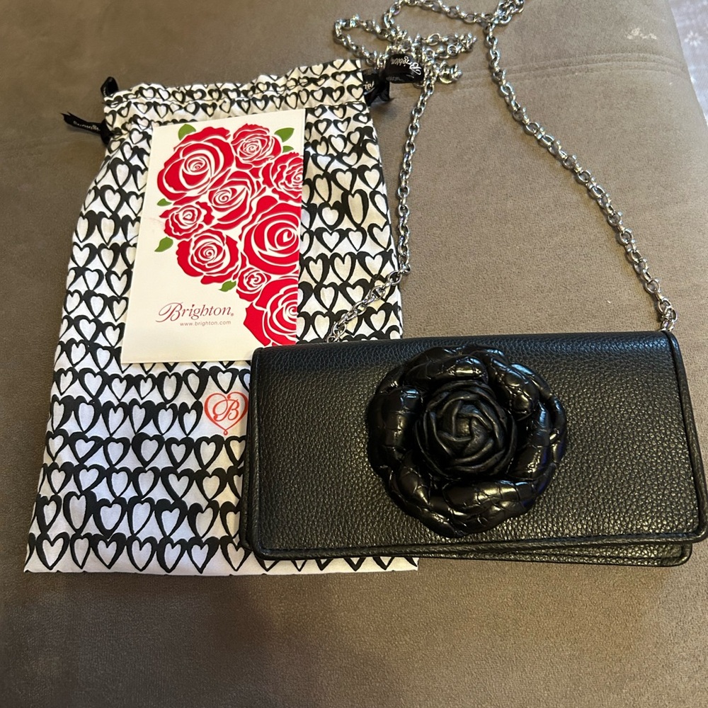 Brighton wallet/clutch with silver chain.
